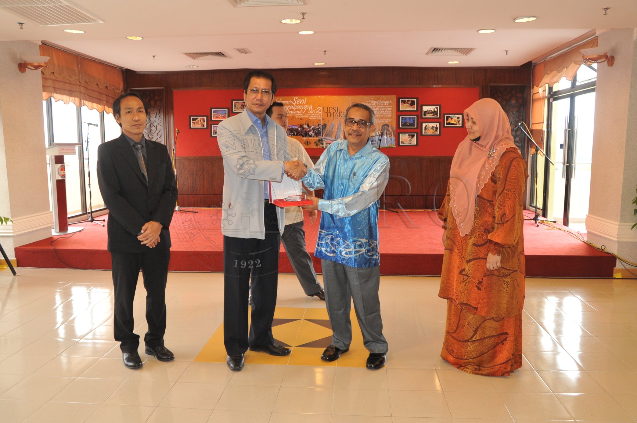 PRO 14 45 THAKSIN PRO 5837